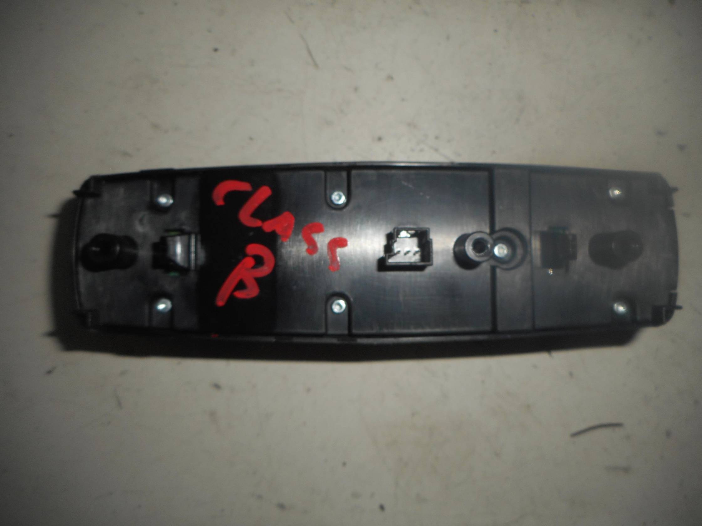 Interruttore alzacristalli porta ant.